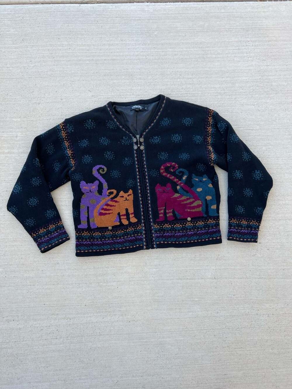 Vintage Icelandic Design Knit Cat Pattern Cardigan Sweater